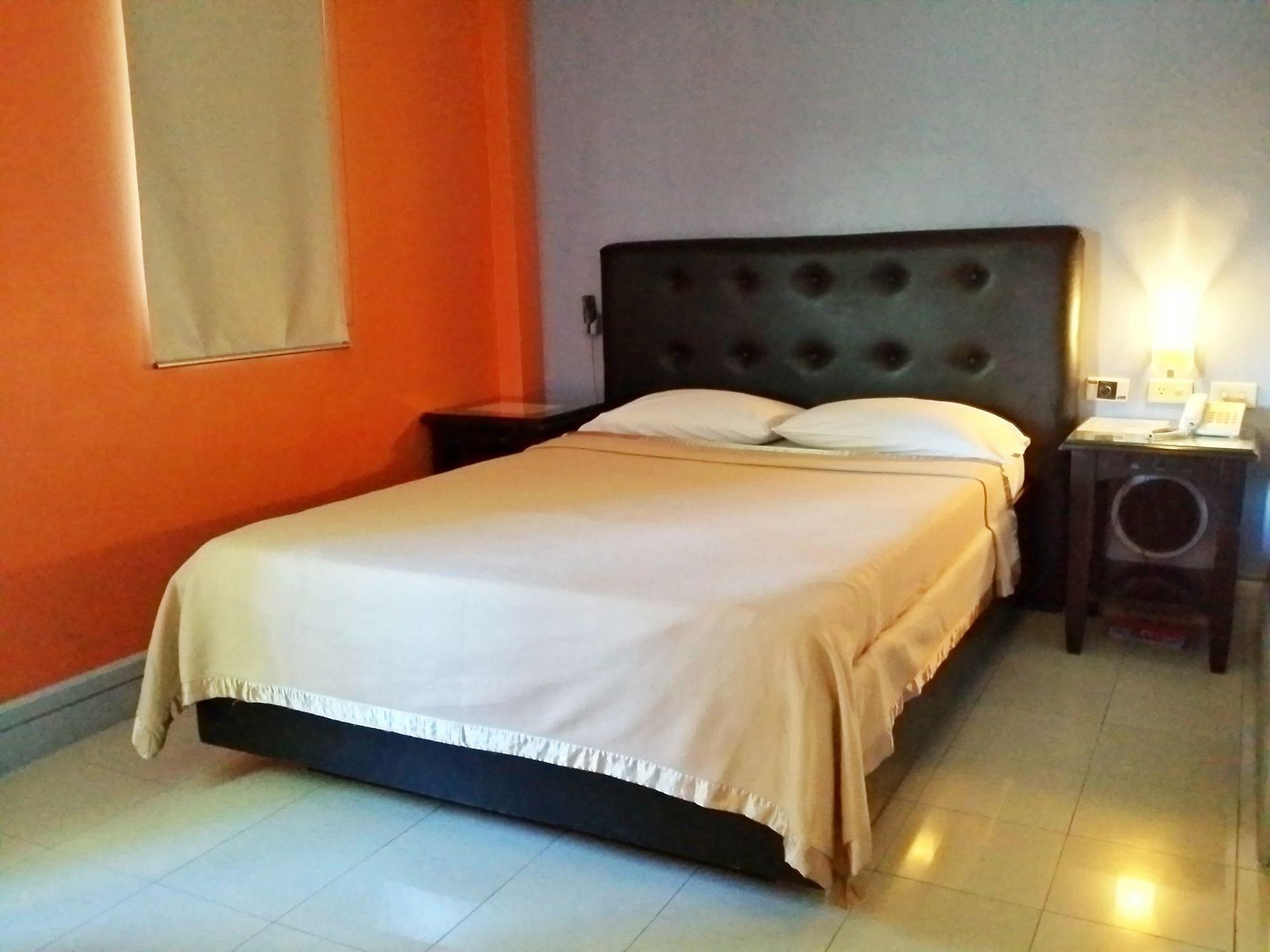 Jardin De Rosal Hotel Pasig City Eksteriør billede
