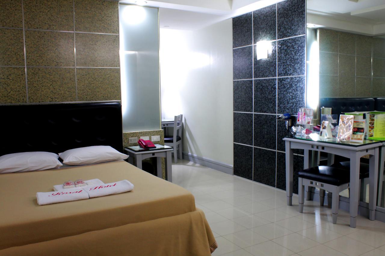 Jardin De Rosal Hotel Pasig City Eksteriør billede