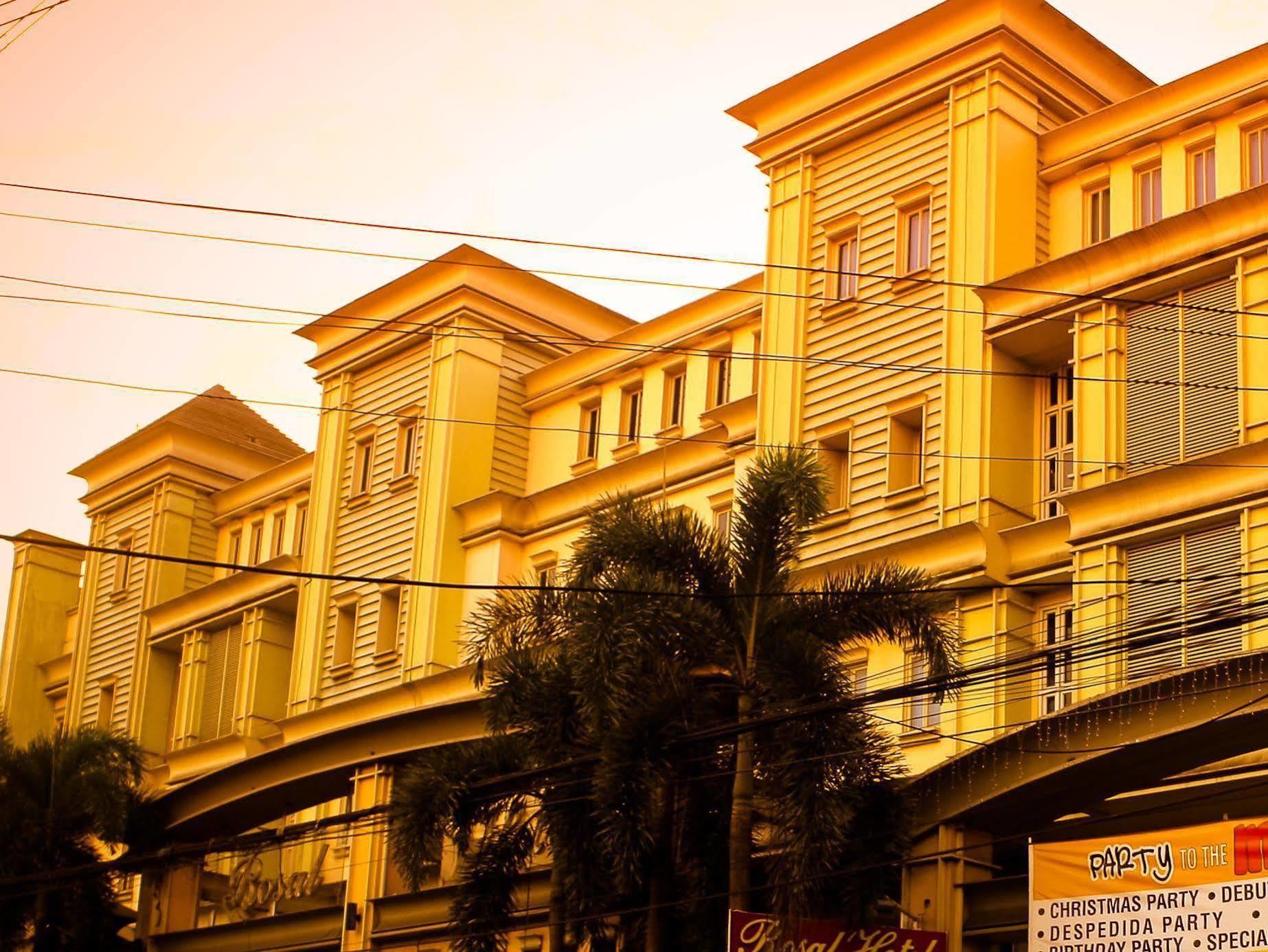 Jardin De Rosal Hotel Pasig City Eksteriør billede